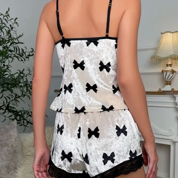 Black and Cream Lace Trim Sleepwear Set Size XL 12 - Picture 2 of 5